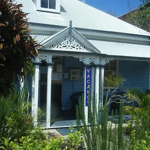 4* 招待所 Eton House