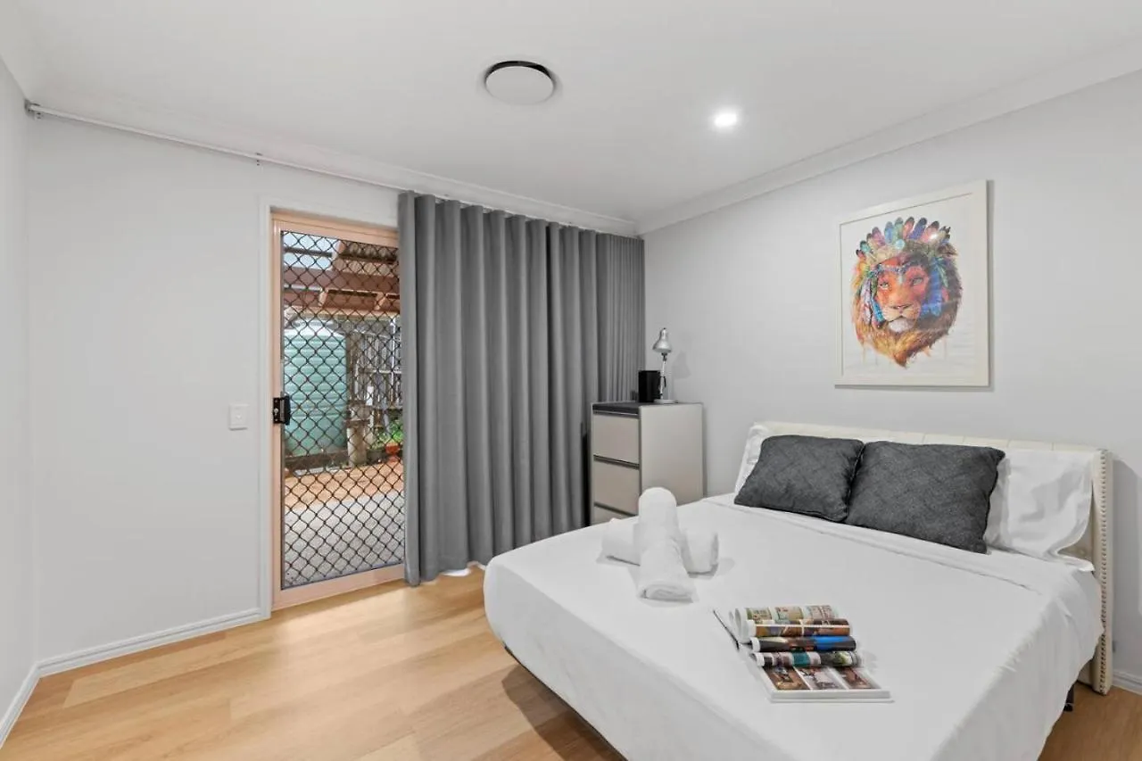 Holiday home Stunning 5Br Big Modern Home With Parking Malls And Parks Brisbane
