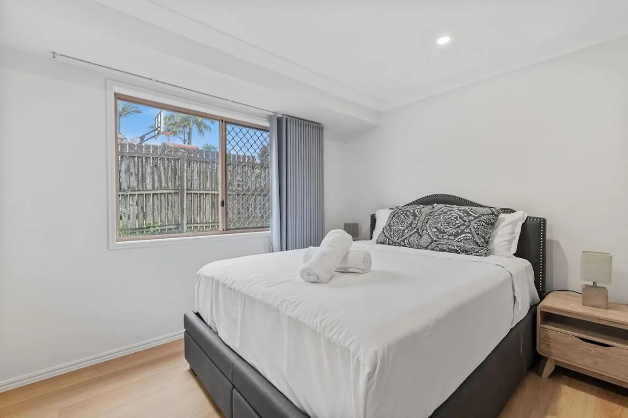 Stunning 5Br Big Modern Home With Parking Malls And Parks Brisbane