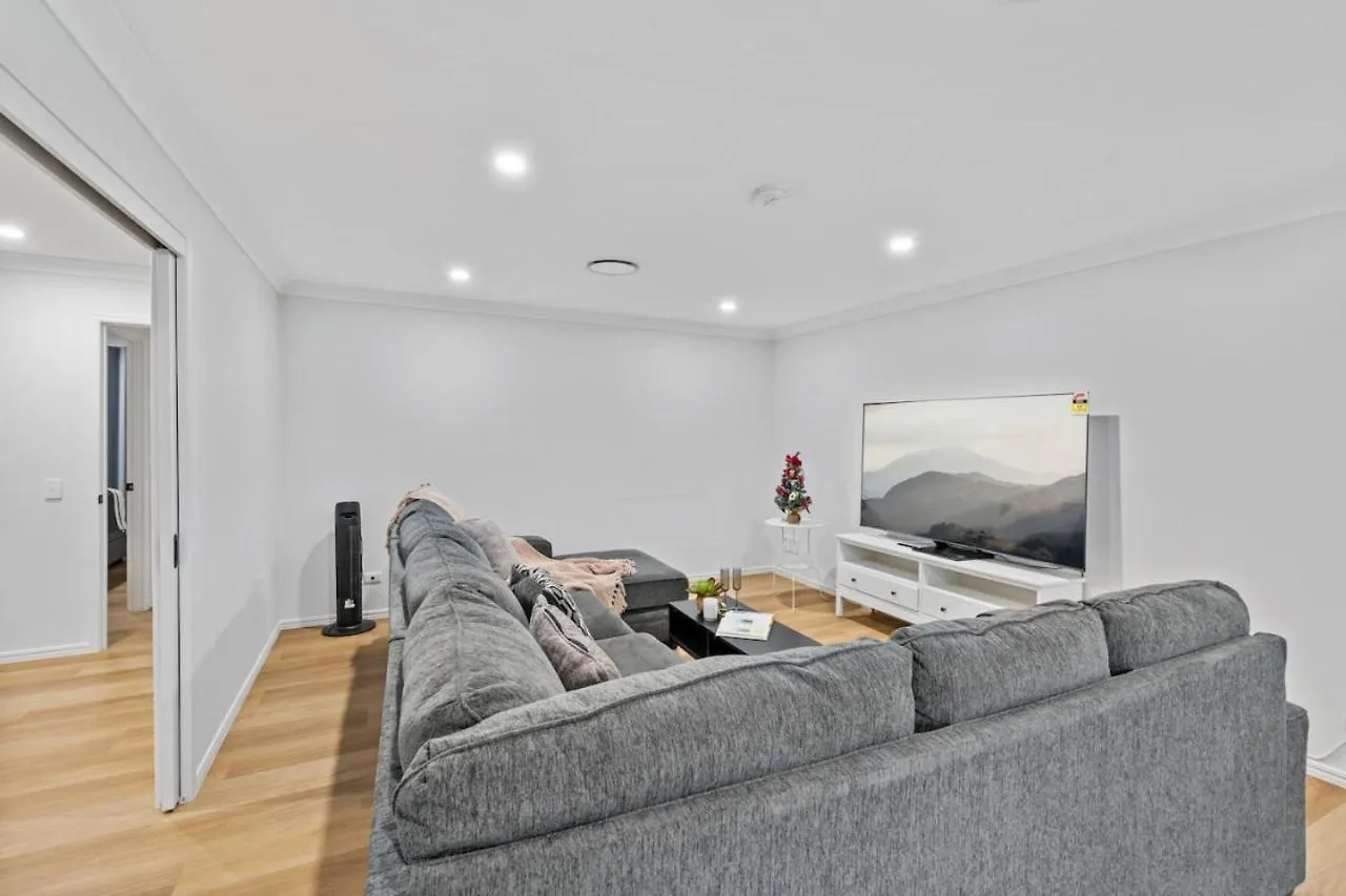 Holiday home Stunning 5Br Big Modern Home With Parking Malls And Parks Brisbane