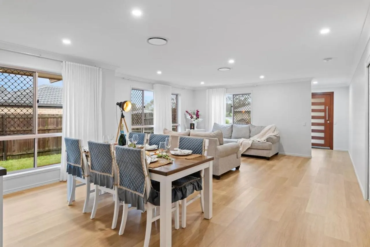 Stunning 5Br Big Modern Home With Parking Malls And Parks Brisbane Holiday home