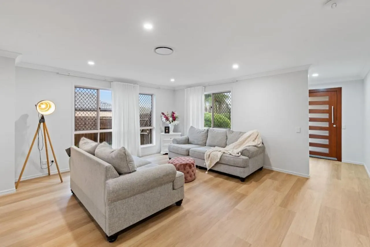 Stunning 5Br Big Modern Home With Parking Malls And Parks Brisbane