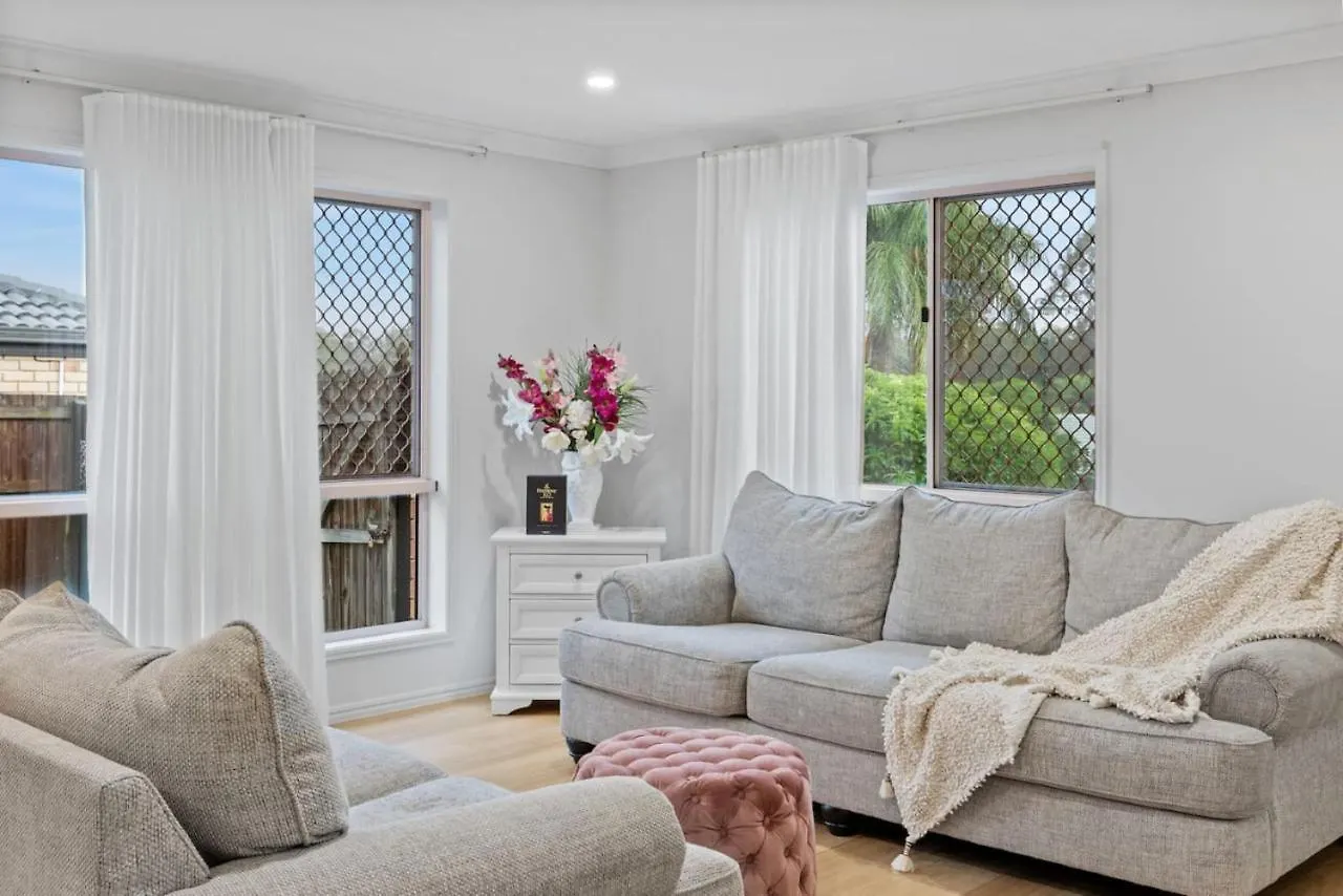 Holiday home Stunning 5Br Big Modern Home With Parking Malls And Parks Brisbane