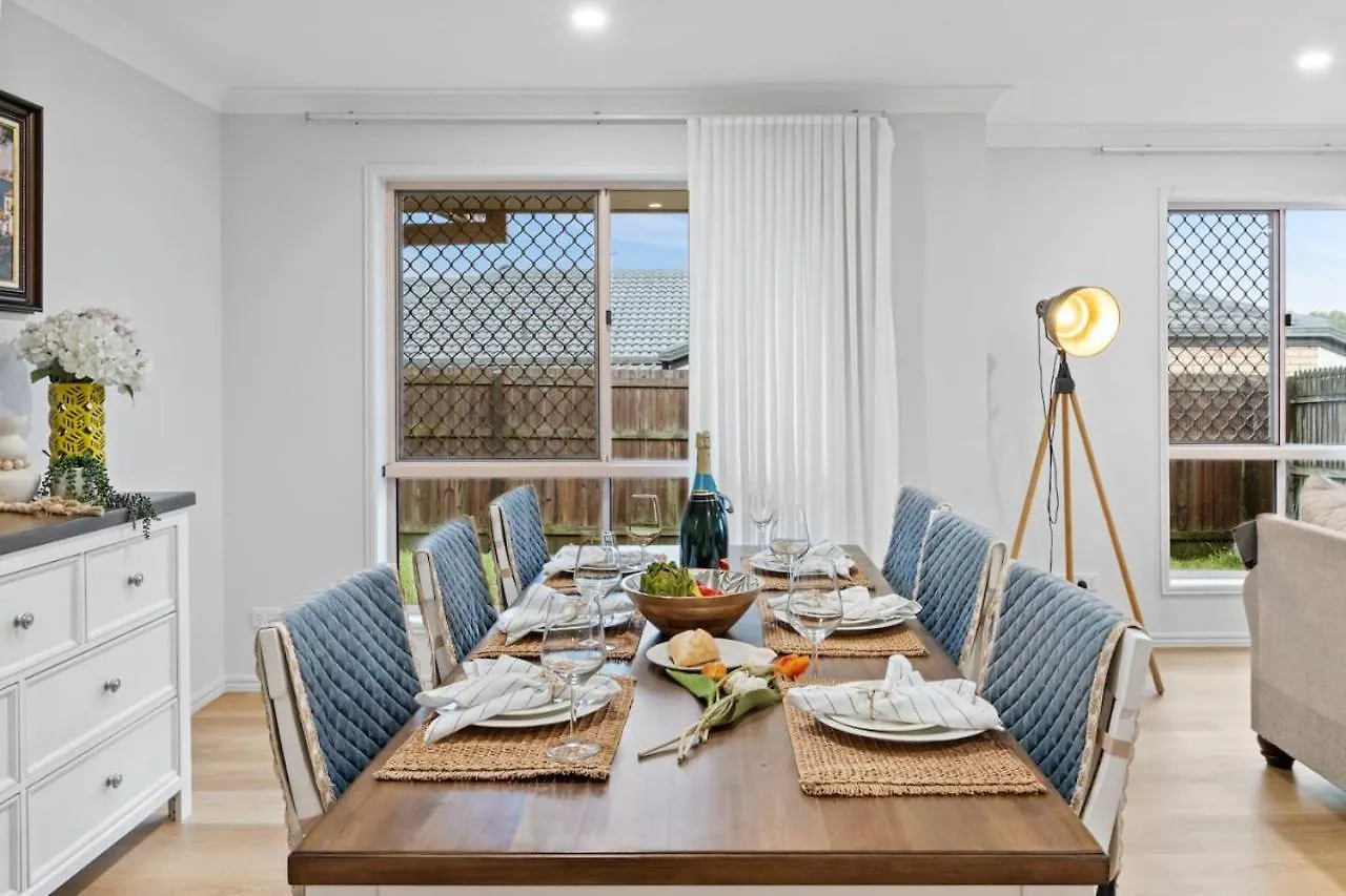 Stunning 5Br Big Modern Home With Parking Malls And Parks Brisbane
